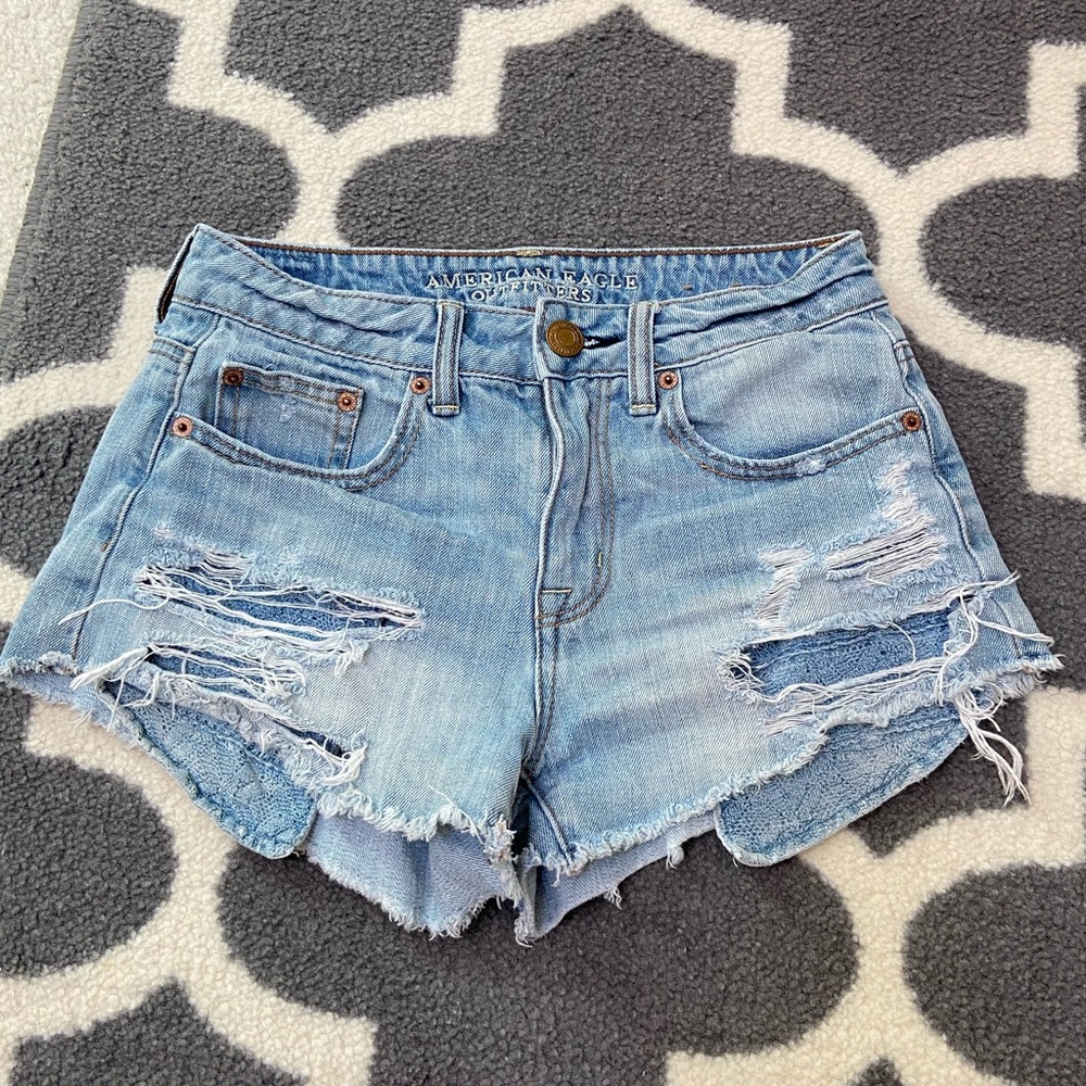 American Eagle Hi-Rise Festival Shorts